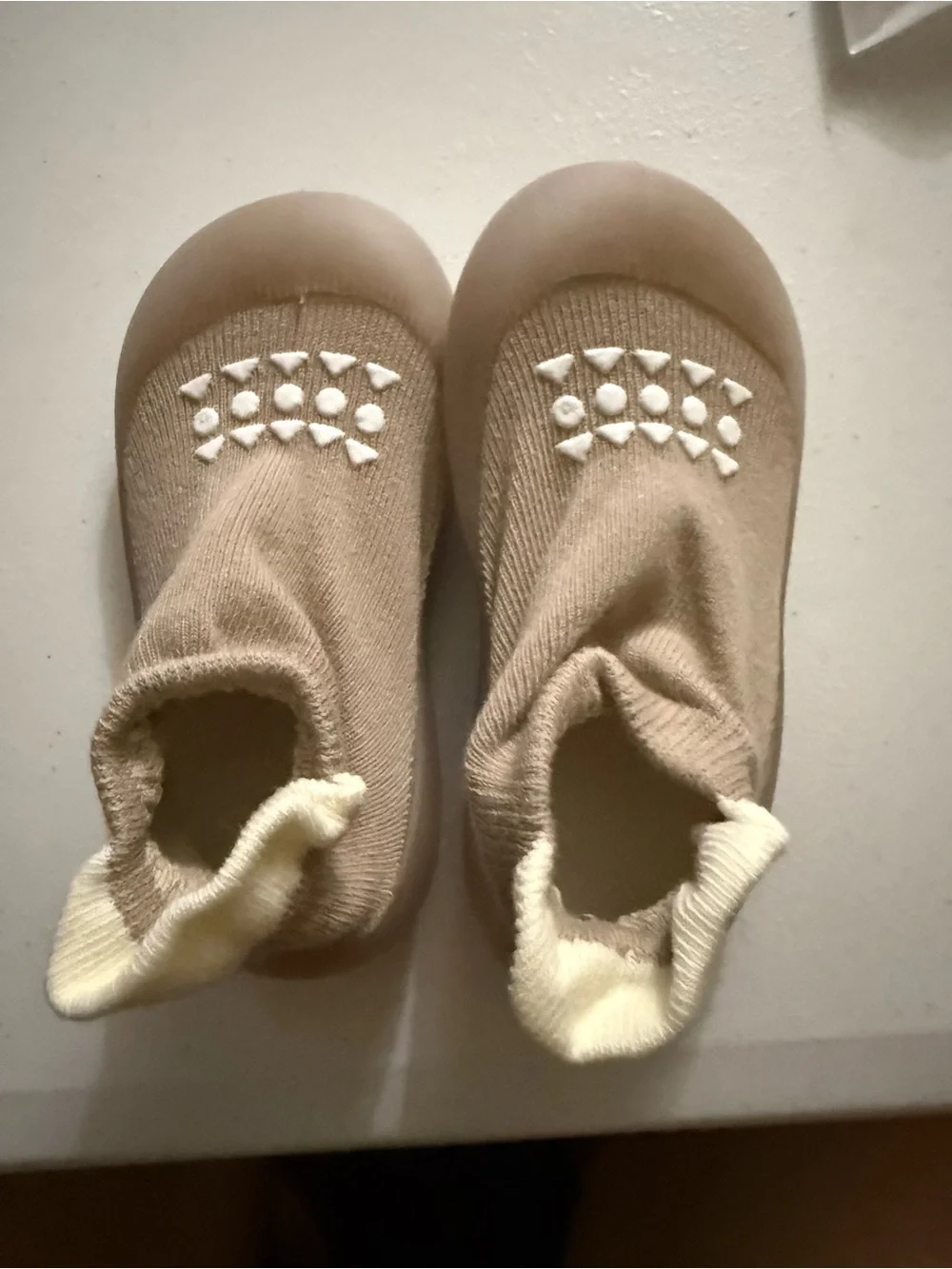 Kids Cozy Sock Shoes in Beige with Non-Slip Dots